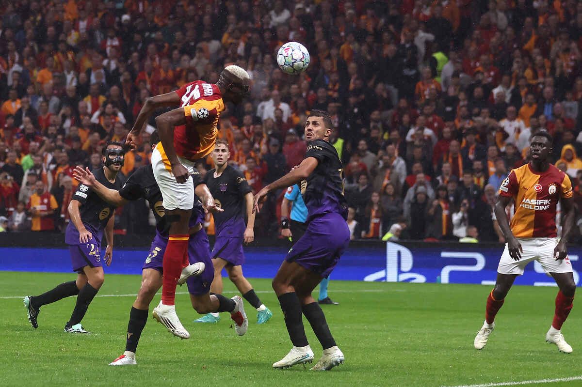 Barcelona goleia o Galatasaray e se mantém 100% na Champions Barcelona goleia o Galatasaray e se mantém 100% na Champions