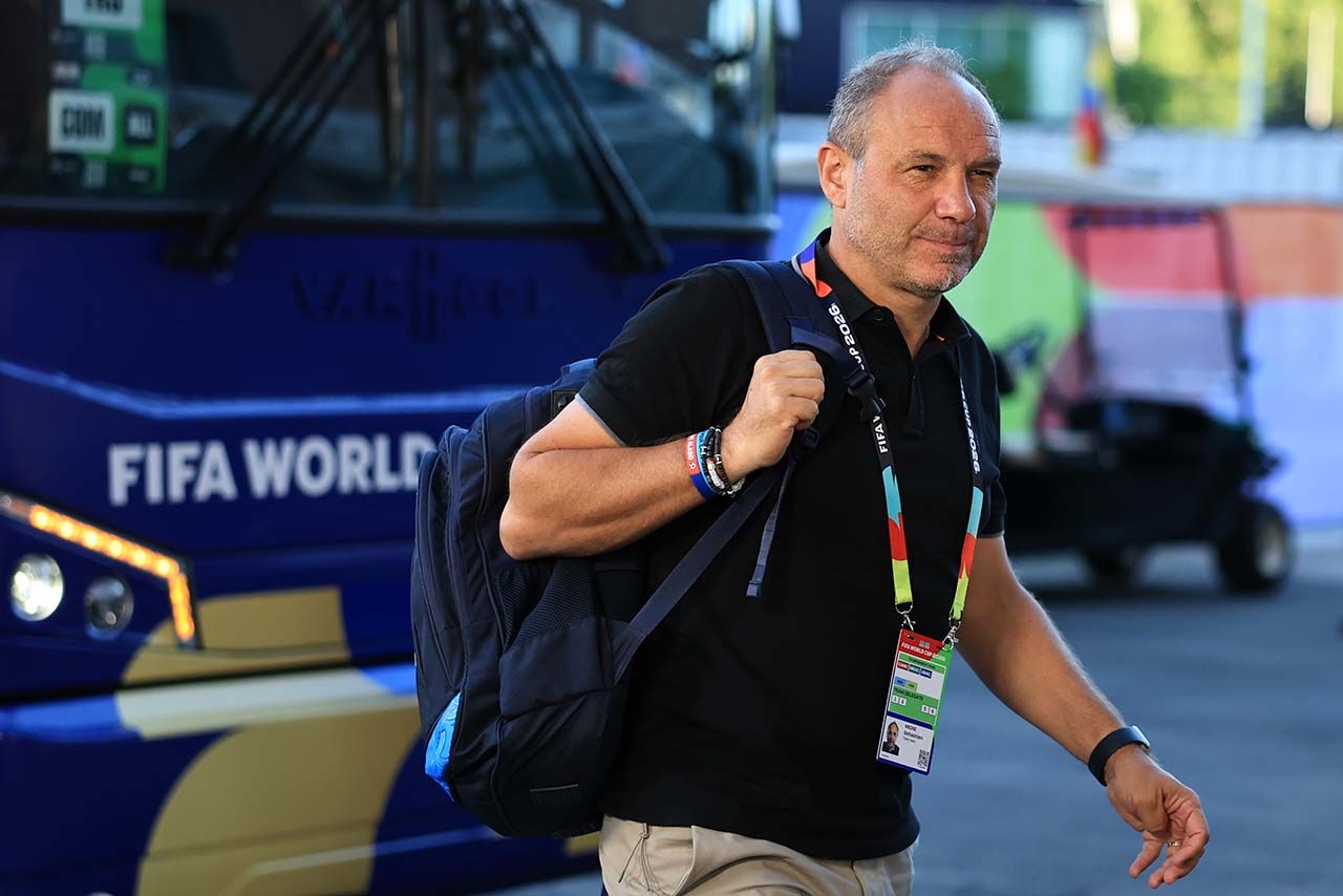 Técnico do Haiti tenta evitar idolatria do time pelo Brasil