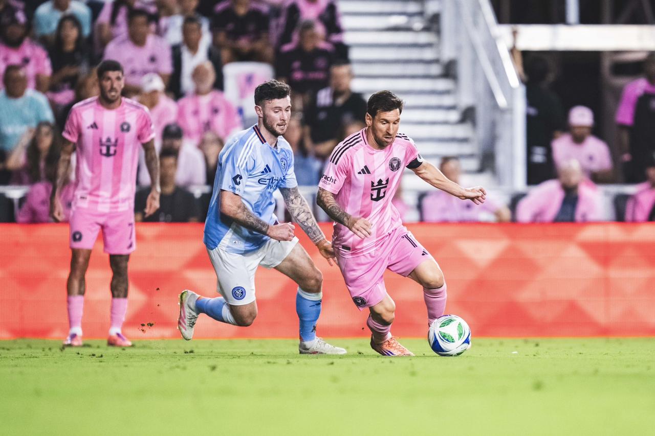 Messi quebra recorde mundial de assistências em vitória do Inter Miami