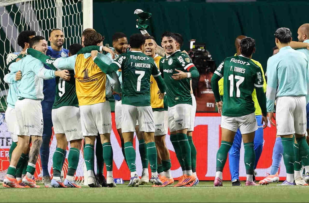 jogadores-da-SE-Palmeiras-em-jogo-contra-a-equipe-do-CA-River-Plate.jpg