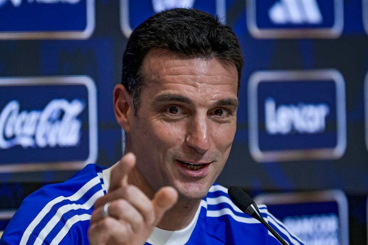 Scaloni admite dúvidas para a convocação da Argentina: "Vamos esperar até o final" Scaloni admite dúvidas para a convocação da Argentina: "Vamos esperar até o final"