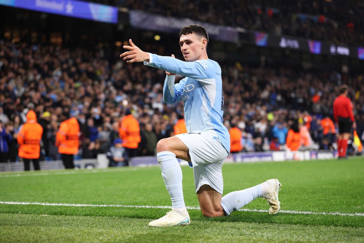 Foden brilha e Manchester City goleia o AEK Foden brilha e Manchester City goleia o AEK