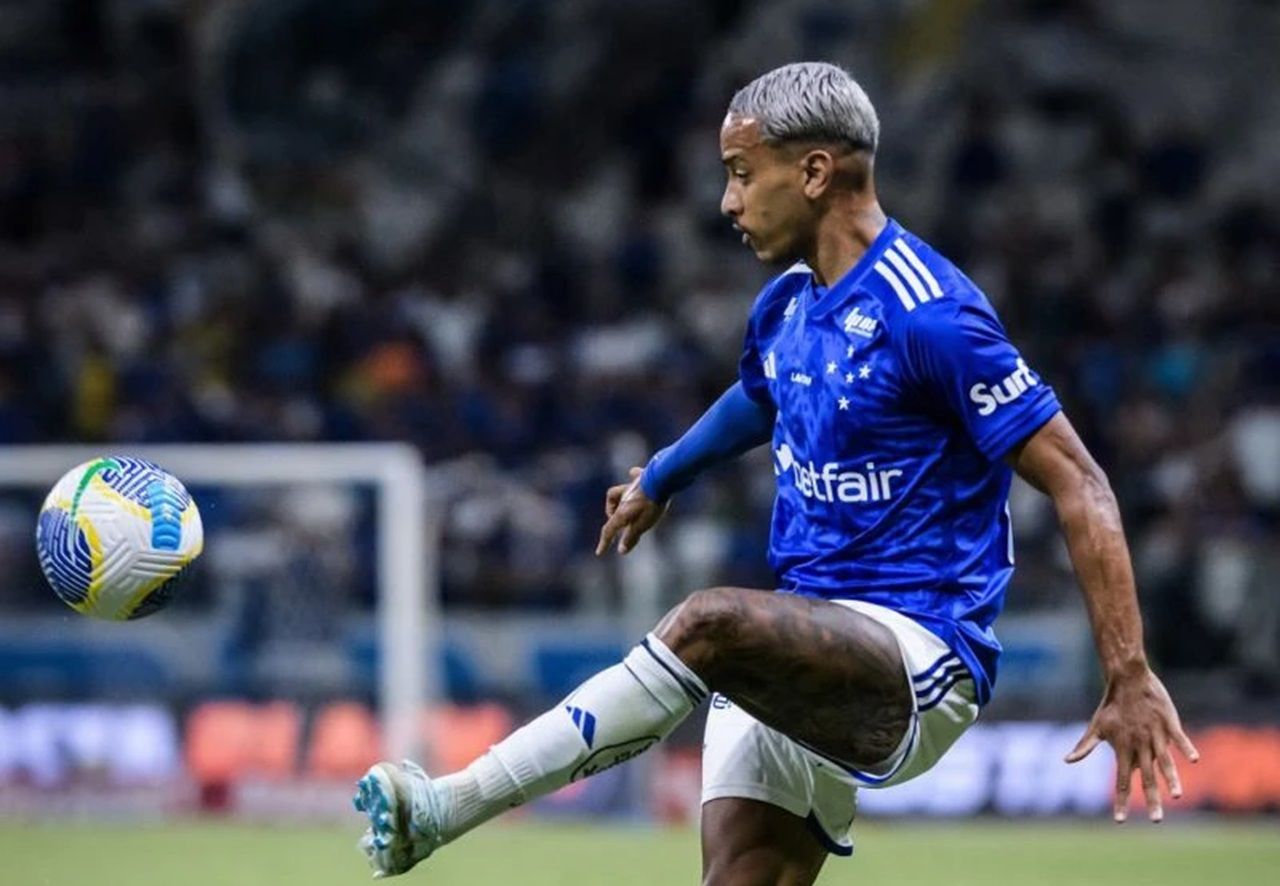 Matheus Pereira anota golaço mas Cruzeiro fica no empate contra Grêmio