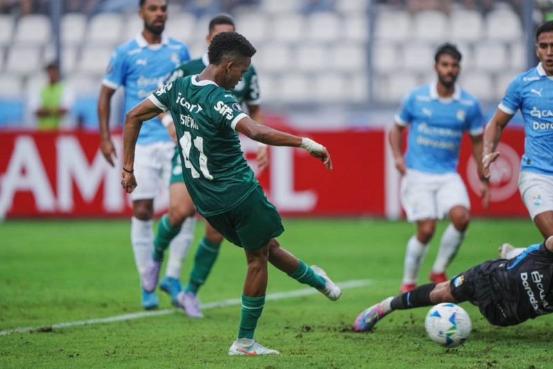 Estevão abrindo o placar para o Palmeiras. (Foto: Twitter Oficial/Libertadores).