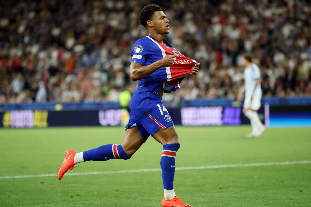 PSG vence Aston Villa e conquista a Supercopa da UEFA PSG vence Aston Villa e conquista a Supercopa da UEFA