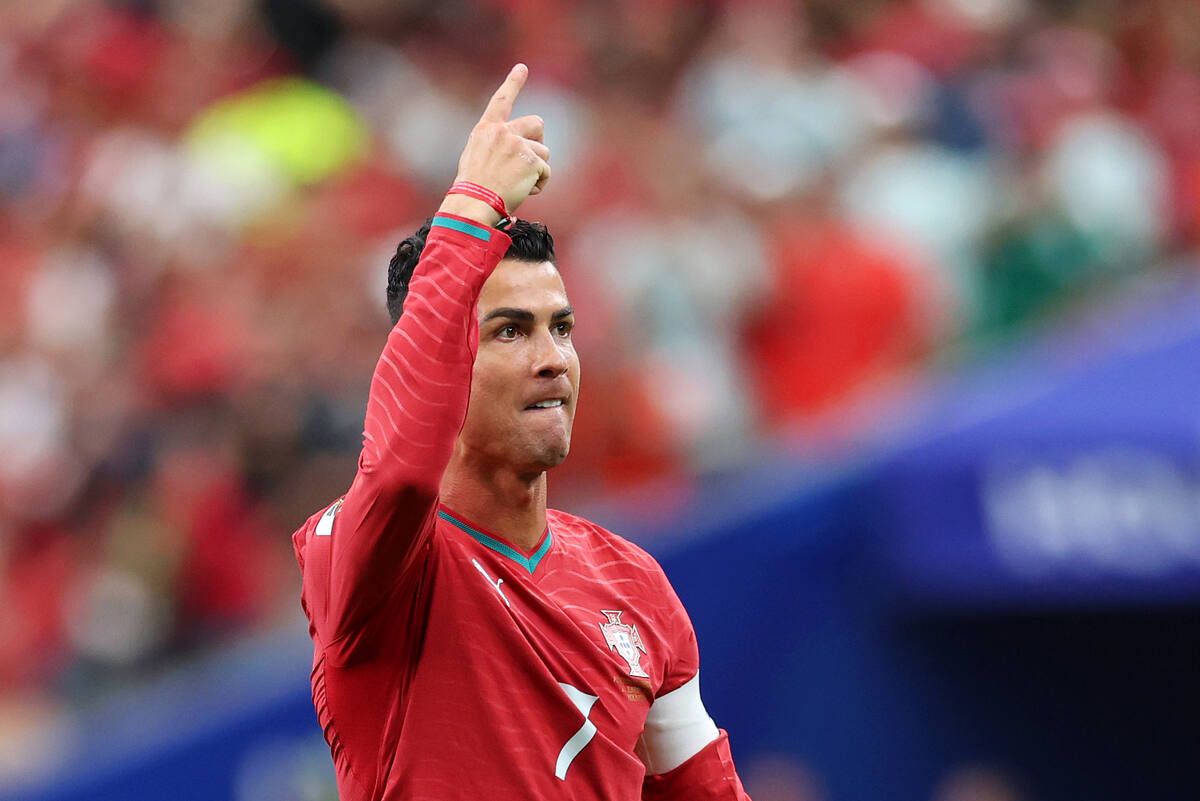 Cristiano Ronaldo marca e bate recorde na Copa do Mundo Cristiano Ronaldo marca e bate recorde na Copa do Mundo