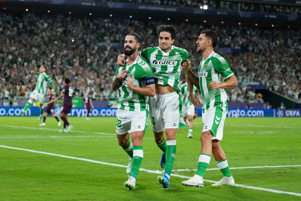 Betis vira sobre o Porto e se mantém 100% na Champions Betis vira sobre o Porto e se mantém 100% na Champions