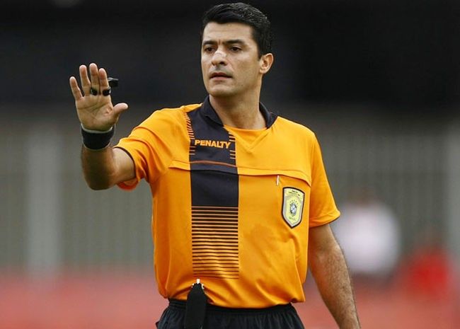 CBF troca comando da arbitragem e anuncia Sandro Meira Ricci