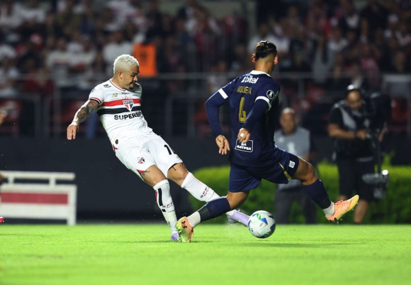 São Paulo não consegue superar o Allianza (Photo by Rubens Chiri)
