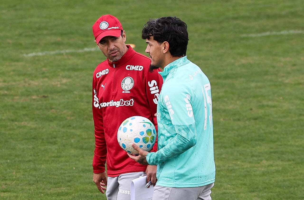 Paraguaios reforçam Palmeiras após Copa Paraguaios reforçam Palmeiras após Copa