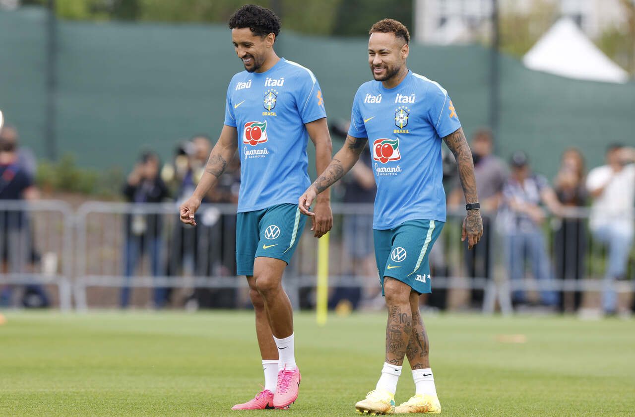 Com Neymar, Brasil fecha preparação para jogo contra a Escócia Com Neymar, Brasil fecha preparação para jogo contra a Escócia